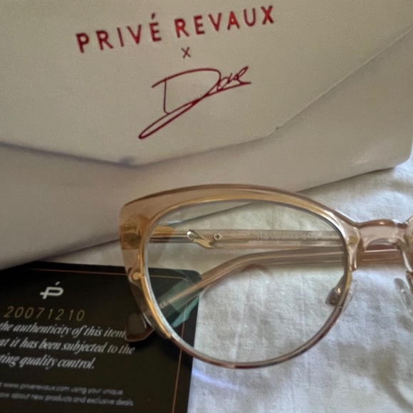 Privé Revaux Veronica Blue Light Blocking Glasses - Picture 9 of 9
